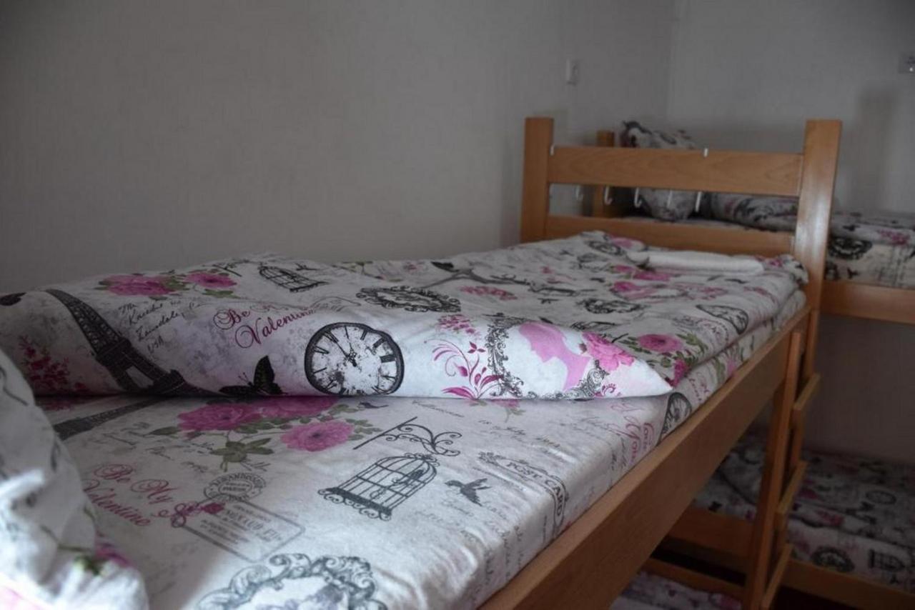Exit Labirint Centar Hostel Novi Sad Exterior photo