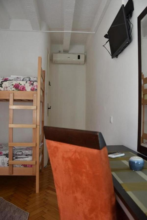 Exit Labirint Centar Hostel Novi Sad Exterior photo